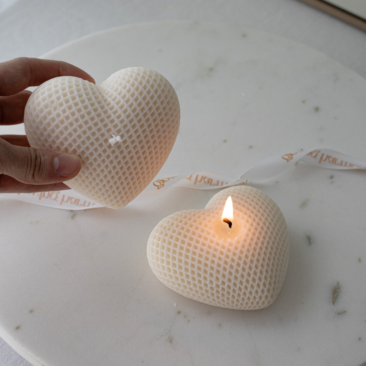 coffee table heart candle decor