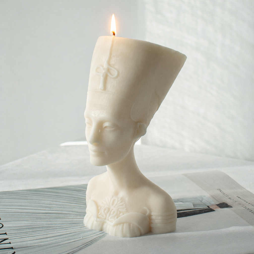 sculptural candle Nefertiti 