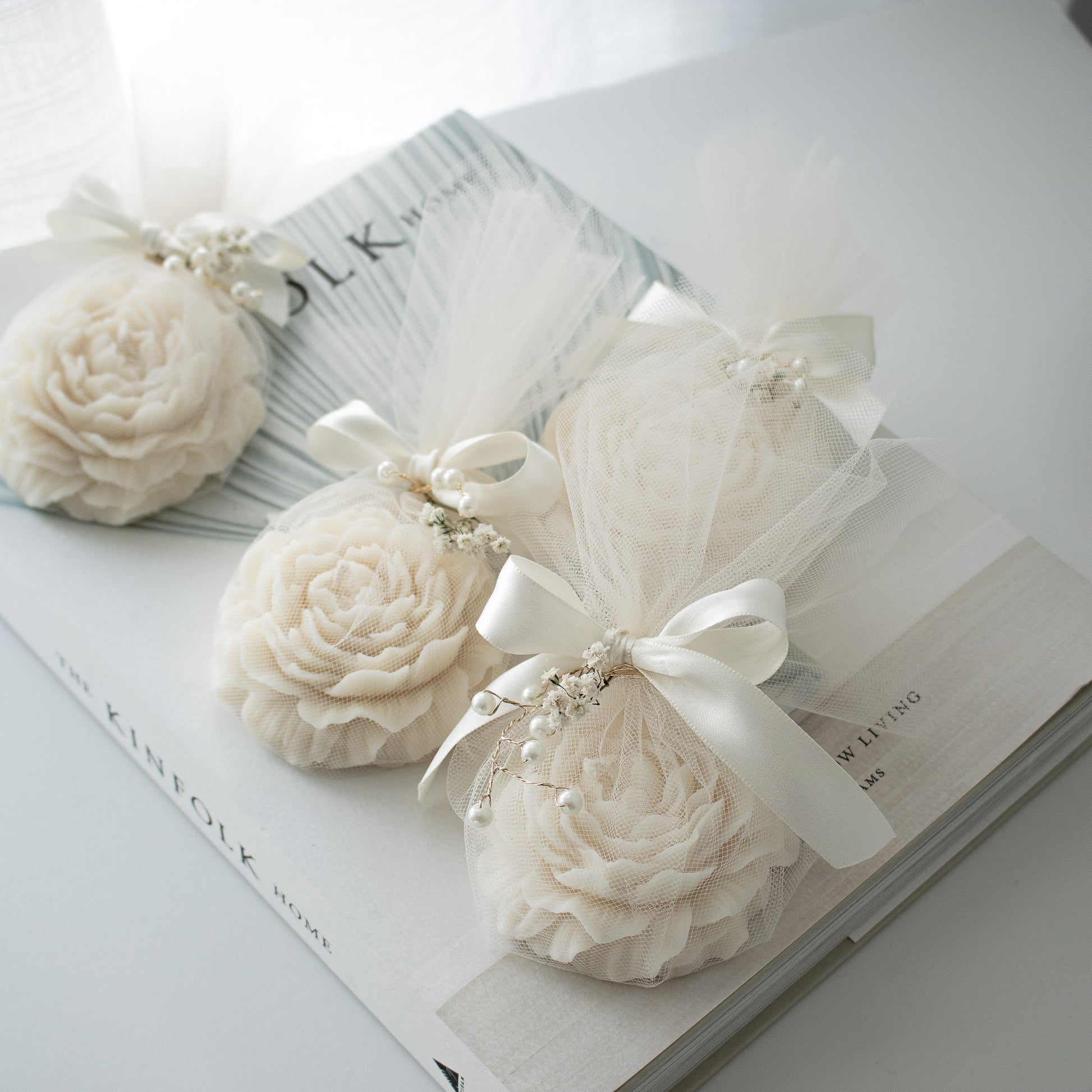 candle wedding favor in tulle with pearl