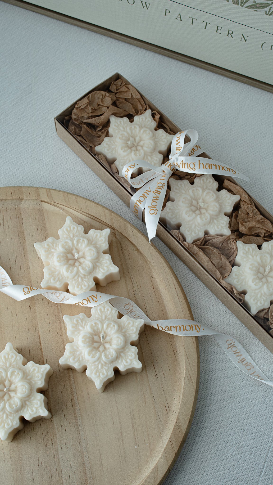 elegant candle giftbox for christmas