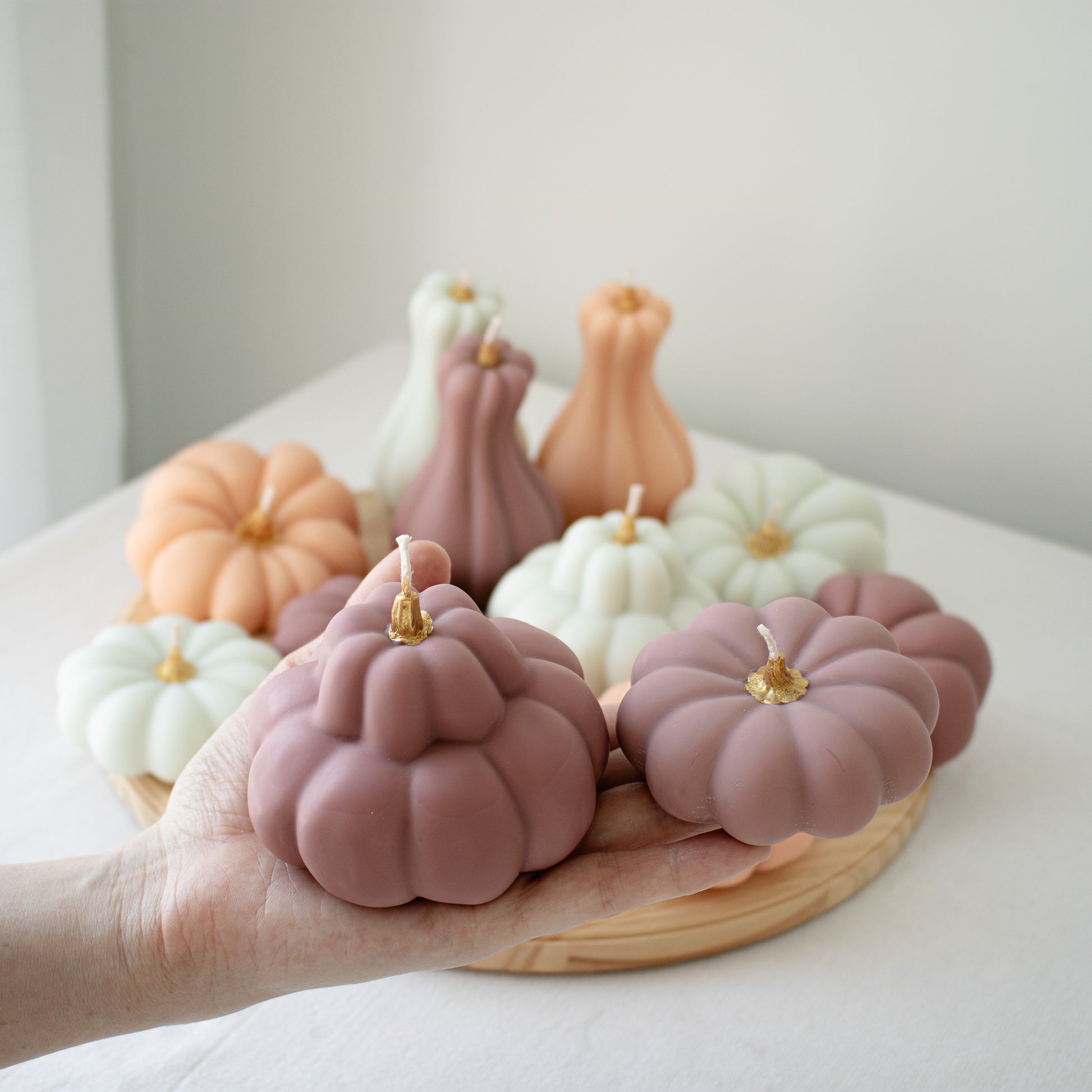 aesthetic fall candles pumpkin shaped